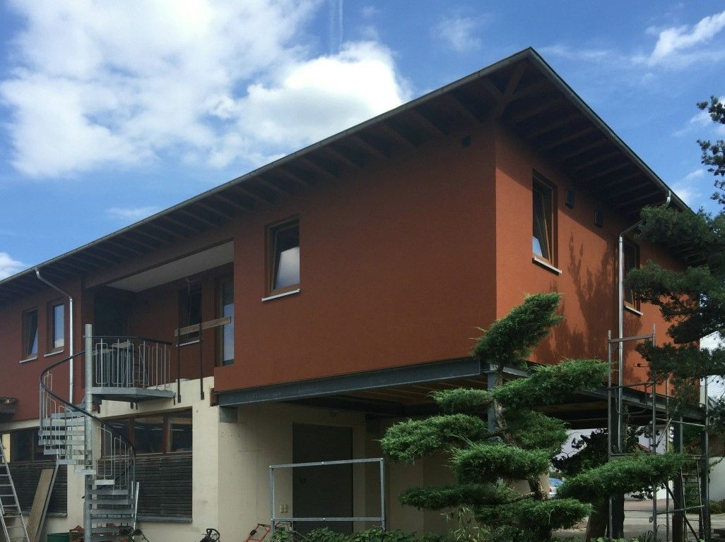 Uwe Fischer HOLZBAU in Coburg-Creidlitz, Zimmerei, Angebotserstellung, Carports, Terrassen, Pergolen, Dacheindeckungen, Dachstühle, Gauben, Modernisierungen, Dachflächenfenster, Handel mit Baumaterialien, Dachsanierung, Dachdämmung, Umbauten, Ausbauten, Dachausbauten, Umdeckungen