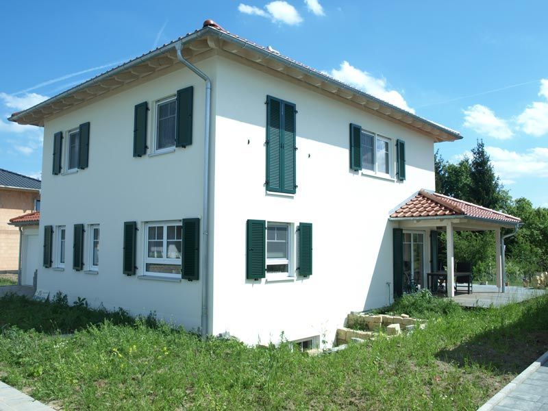Uwe Fischer HOLZBAU in Coburg-Creidlitz, Leistungsspektrum, Zimmerei, Angebotserstellung, Carports, Terrassen, Pergolen, Dacheindeckungen, Dachstühle, Gauben, Modernisierungen, Dachflächenfenster, Handel mit Baumaterialien, Dachsanierung, Umdeckungen
