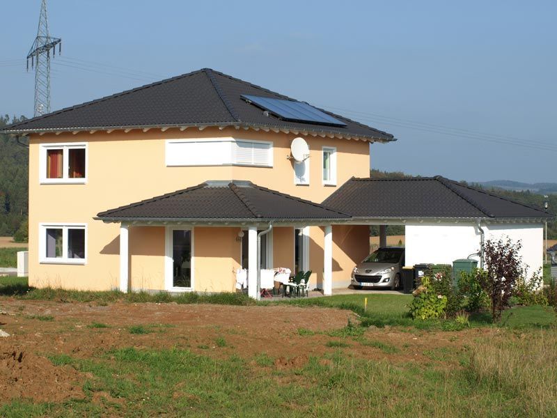 Uwe Fischer HOLZBAU in Coburg-Creidlitz, Leistungsspektrum, Zimmerei, Angebotserstellung, Carports, Terrassen, Pergolen, Dacheindeckungen, Dachstühle, Gauben, Modernisierungen, Dachflächenfenster, Handel mit Baumaterialien, Dachsanierung, Umdeckungen