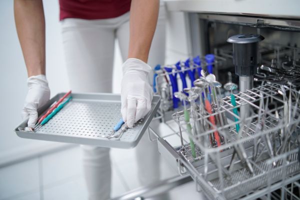 Dr. med. dent. Gabriele Raaf-Beez-Ilshofen