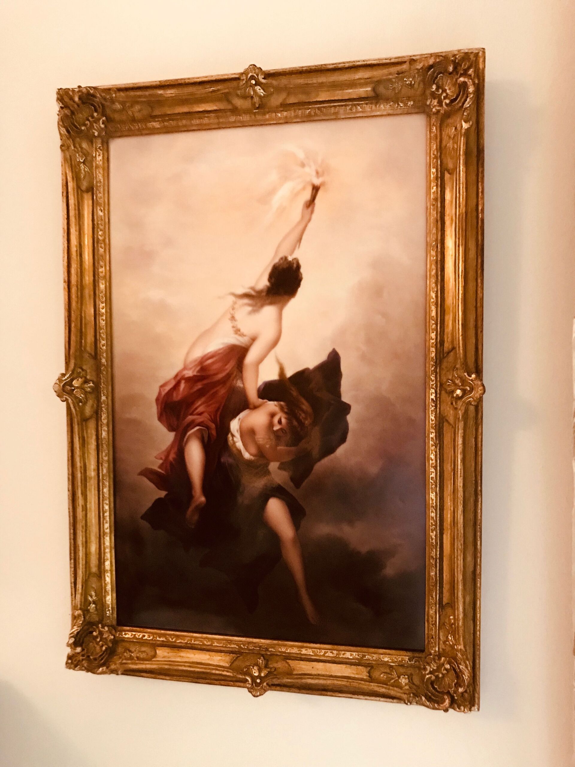 Gemälde zweier Figuren in dramatischer Pose vor einem wolkigen Hintergrund; eine streckt die Hand nach oben.