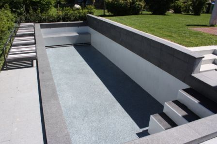 Betonpool mit Farbbeschichtung 4 - Blue Line GmbH