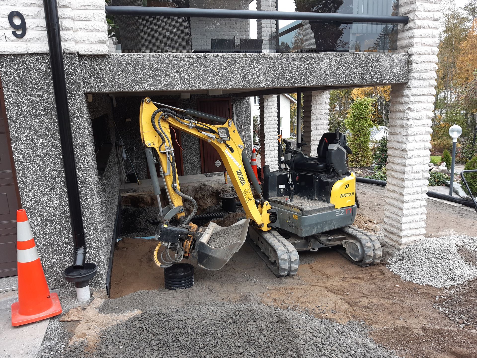 Luo Alt-tekstitunnisteet hakukoneoptimointia ja saavutettavuutta varten. 