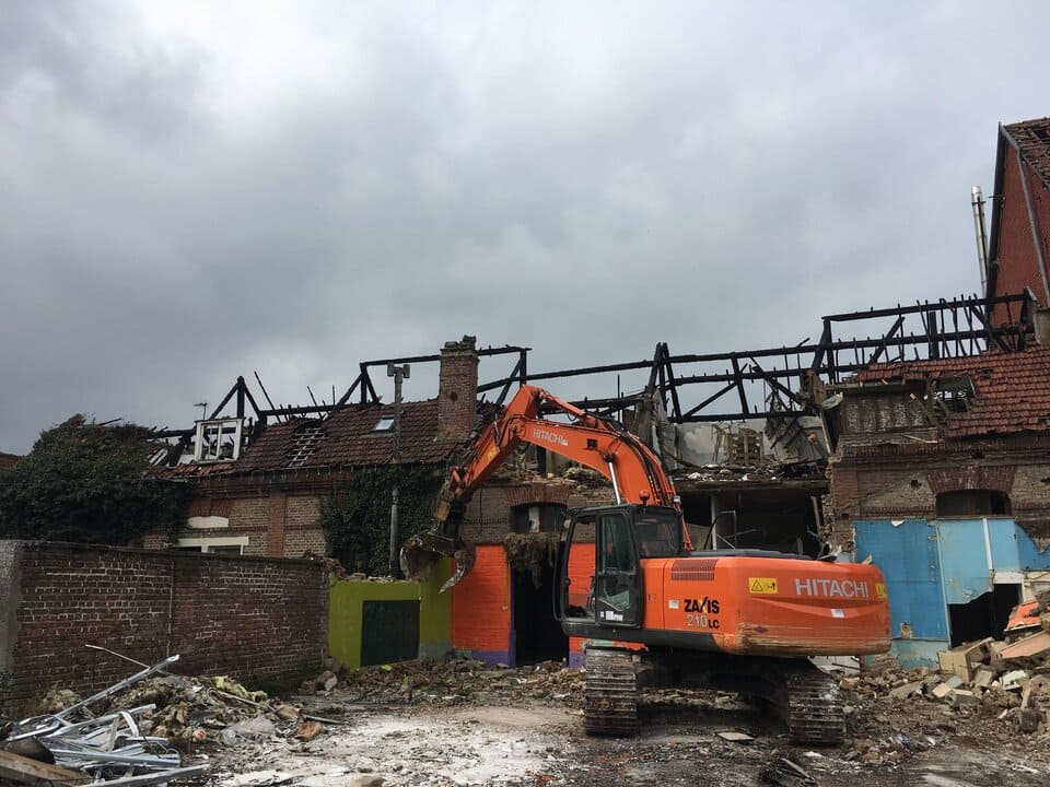 Démolition d'une école