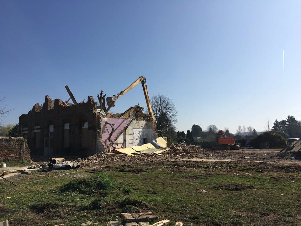 Démolition d'une école