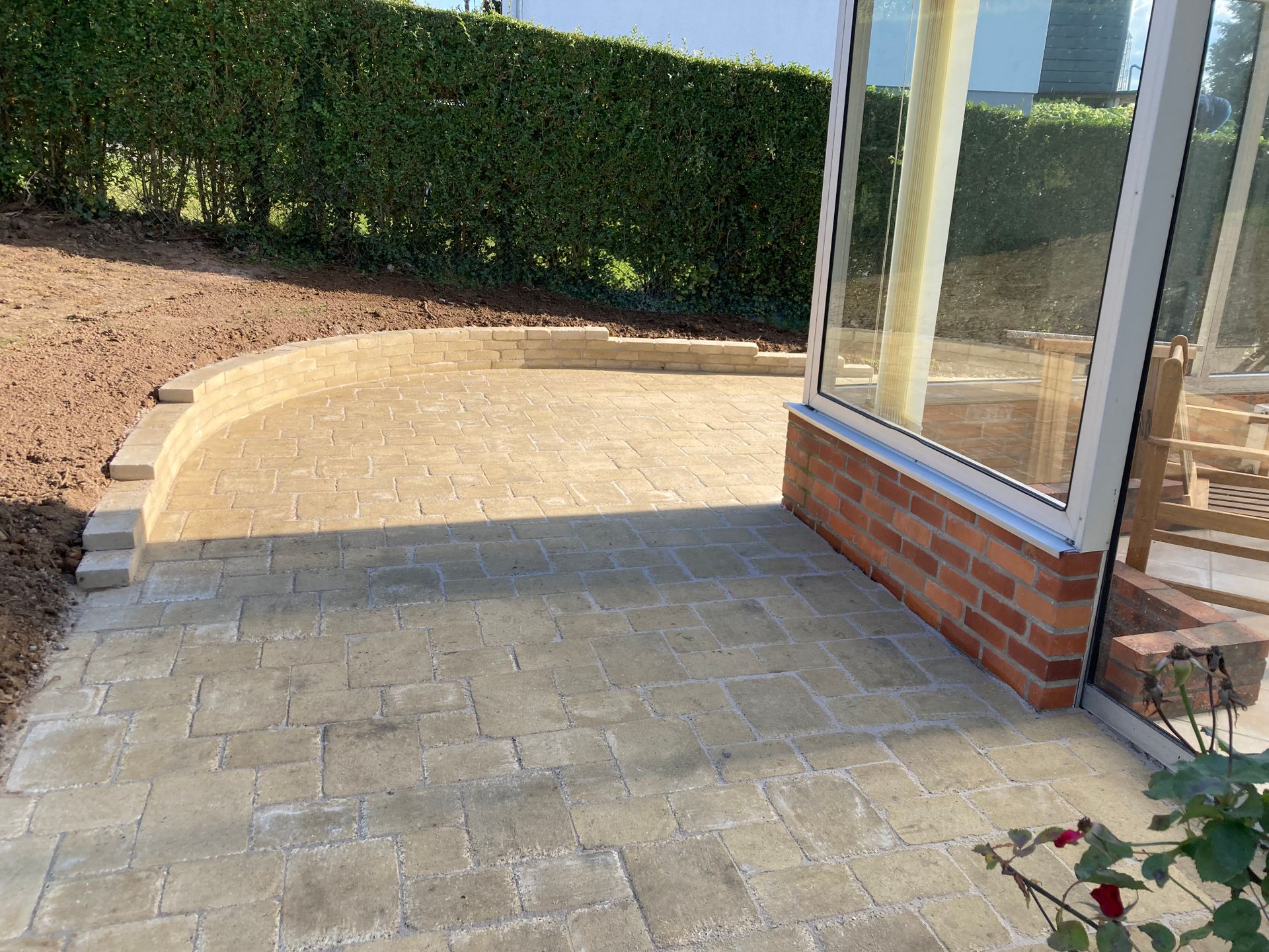 Installation d'ECCOGRAVEL avec apport de gravillons 