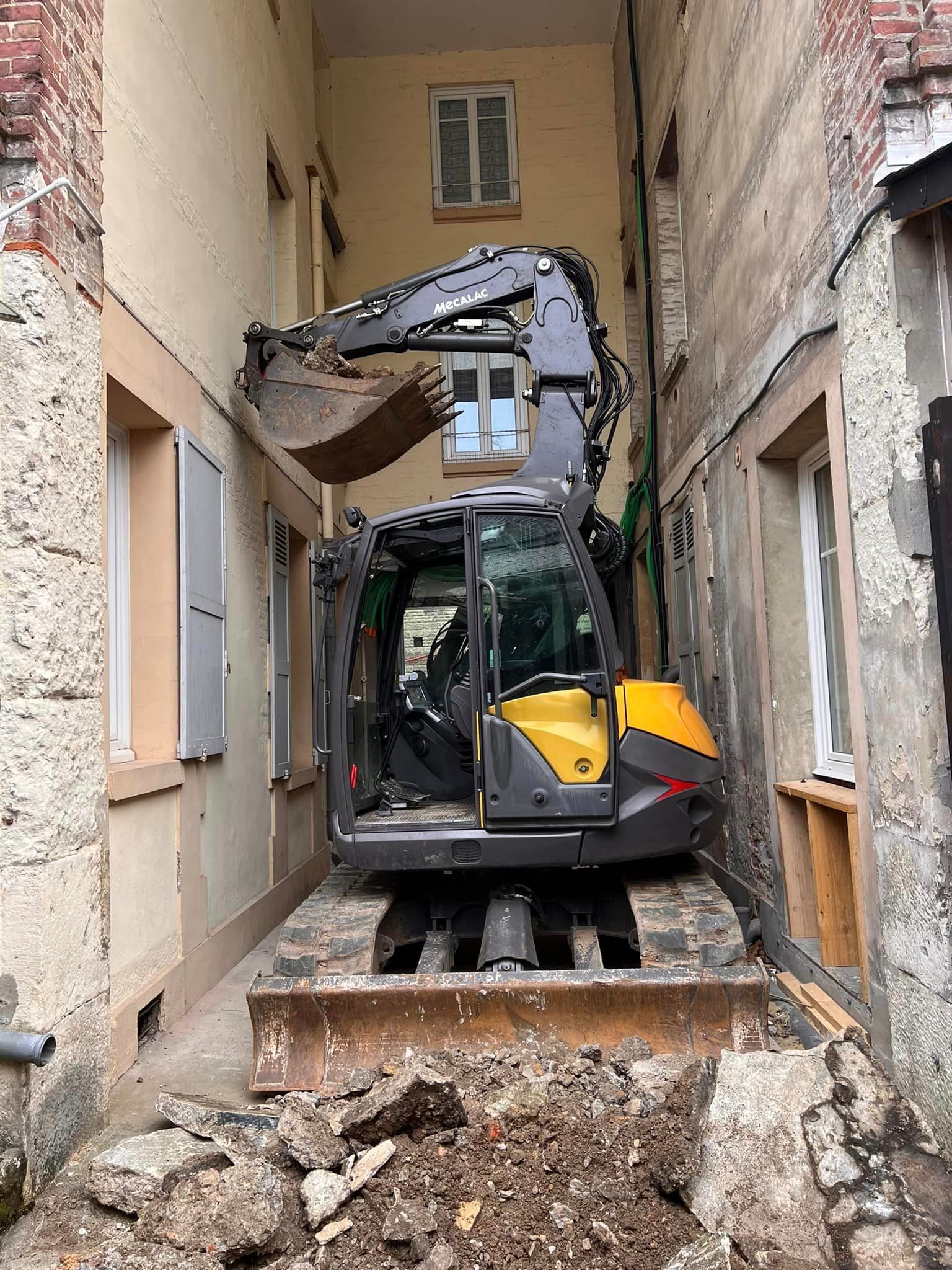 Chantier exigu à Lisieux 