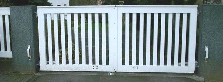 Alutor mit Stahlrahmen