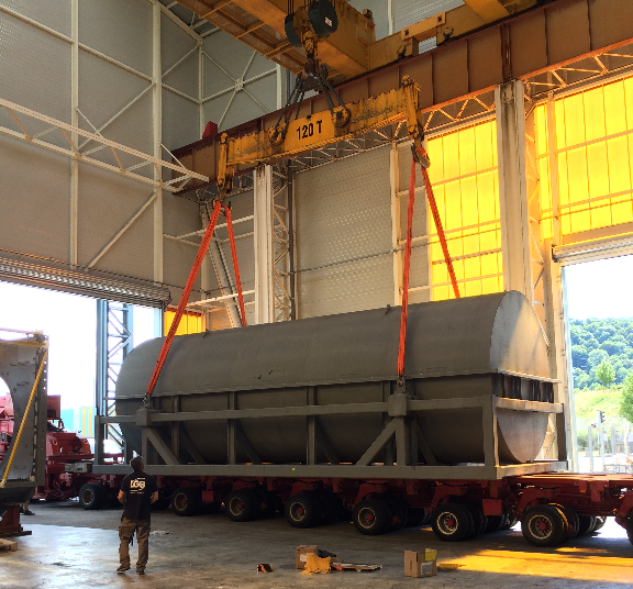 Levage d'une citerne