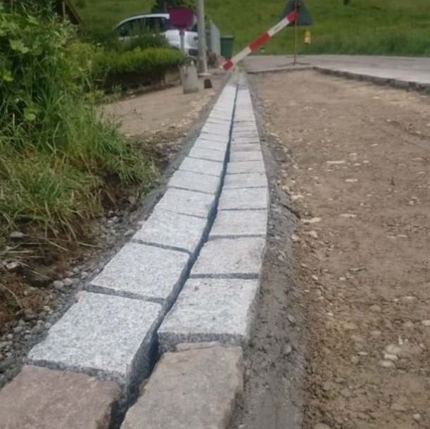 Gartenarbeit der Roger Streich GmbH