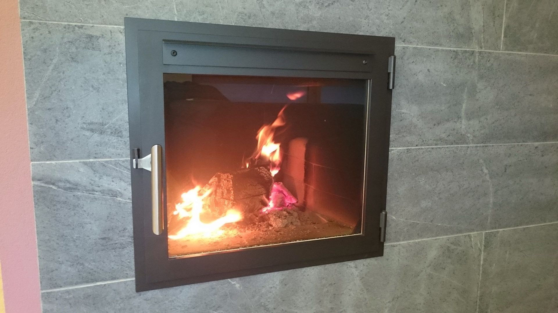 Speicherofen - André Imboden Ofen- Kaminbau GmbH - Niedergestein 11