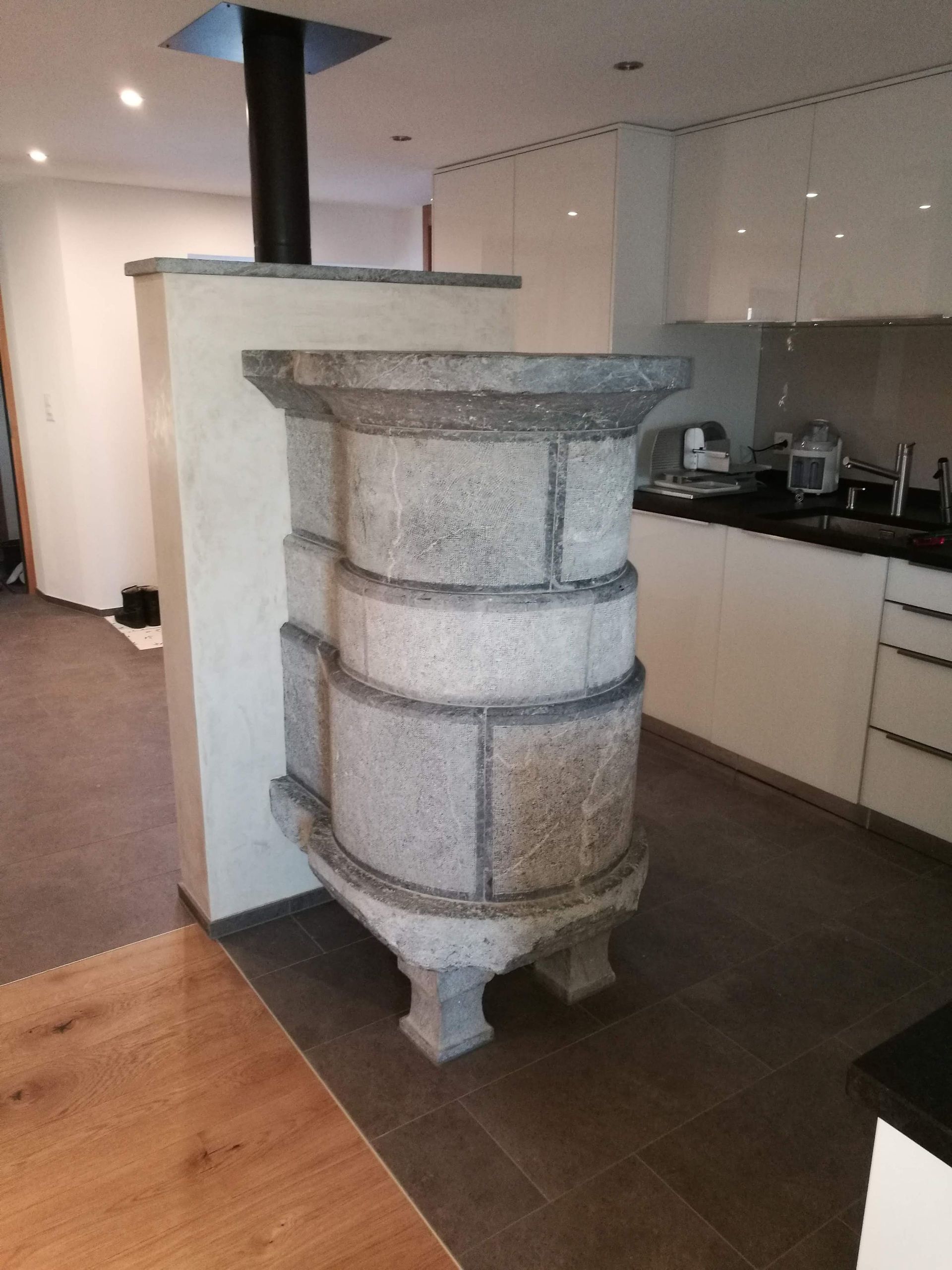 Cheminéesanierungen und Verglasungen - André Imboden Ofen- Kaminbau GmbH - Niedergestein 7