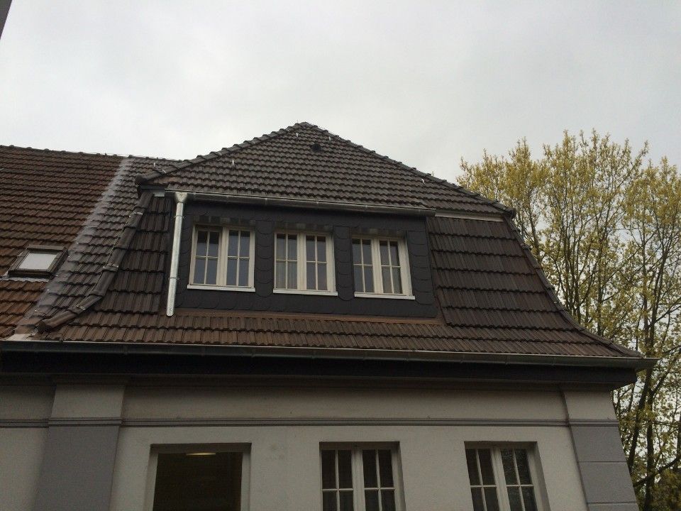 Blick auf ein älteres Haus