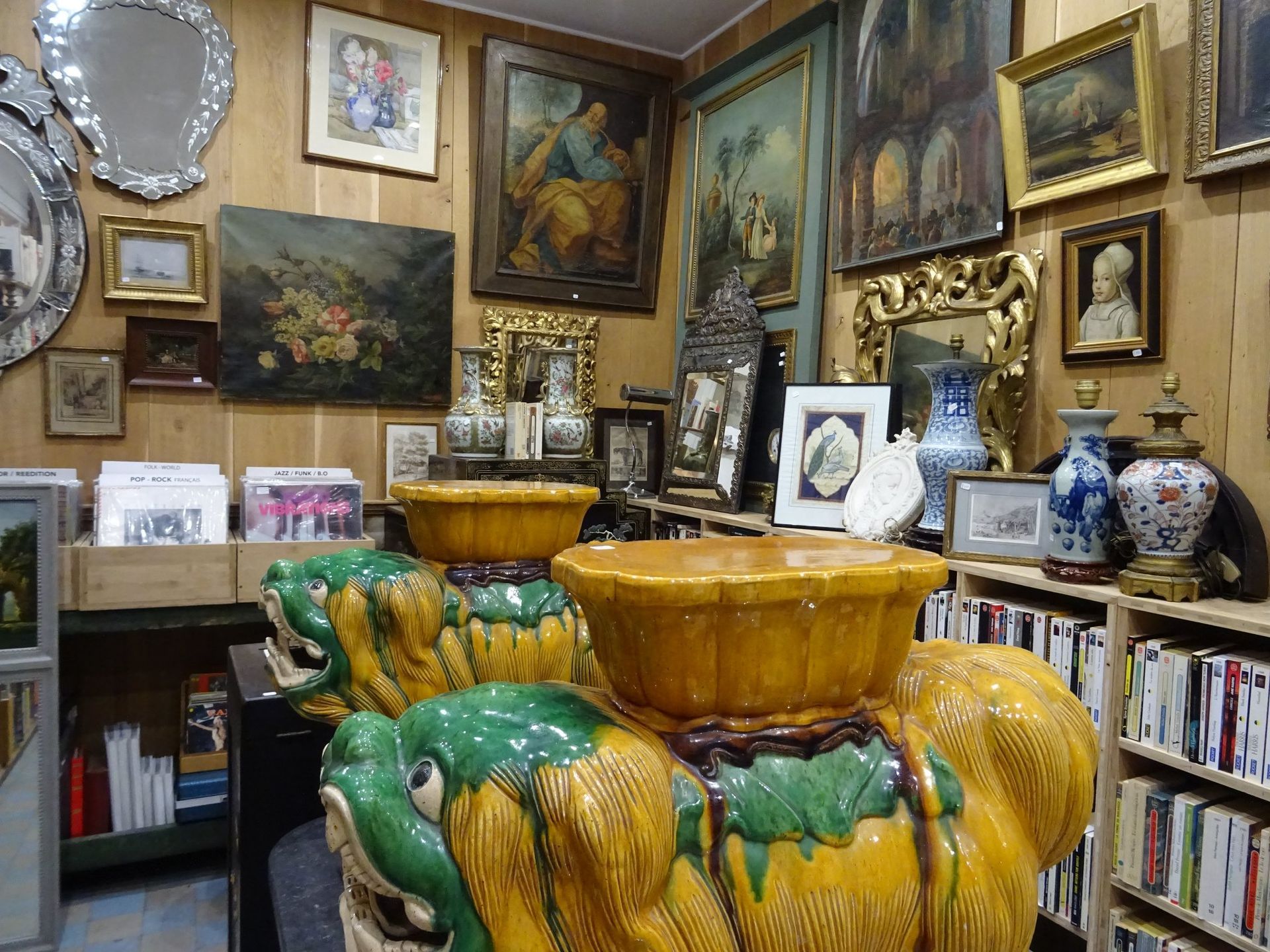 Décorations d'intérieur en forme d'animal.