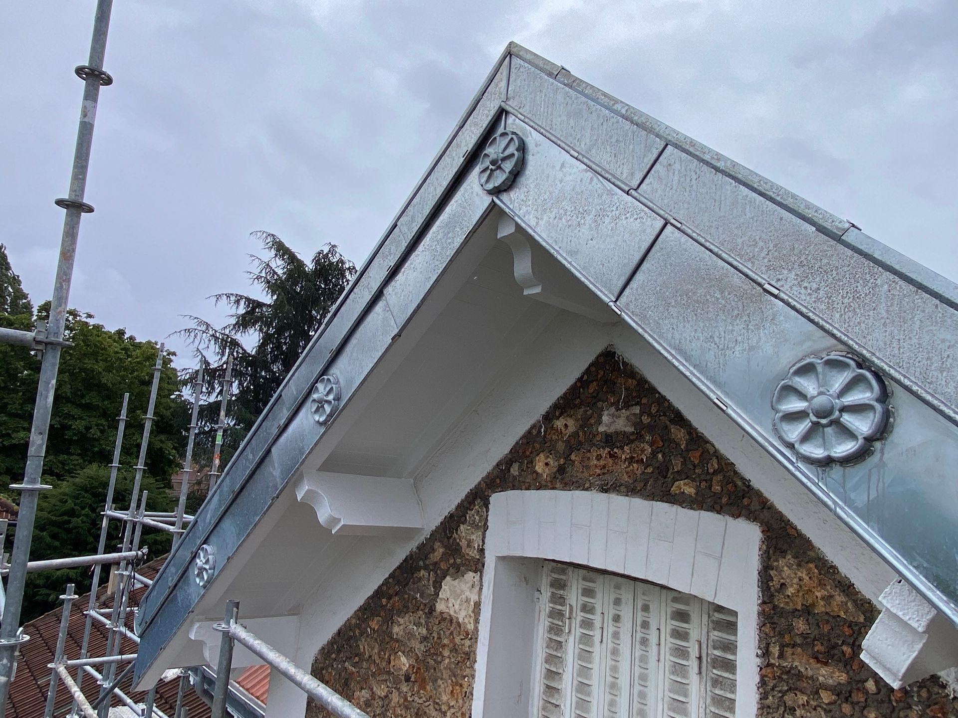 Pignon d'une maison rénové par l'entreprise Scotte