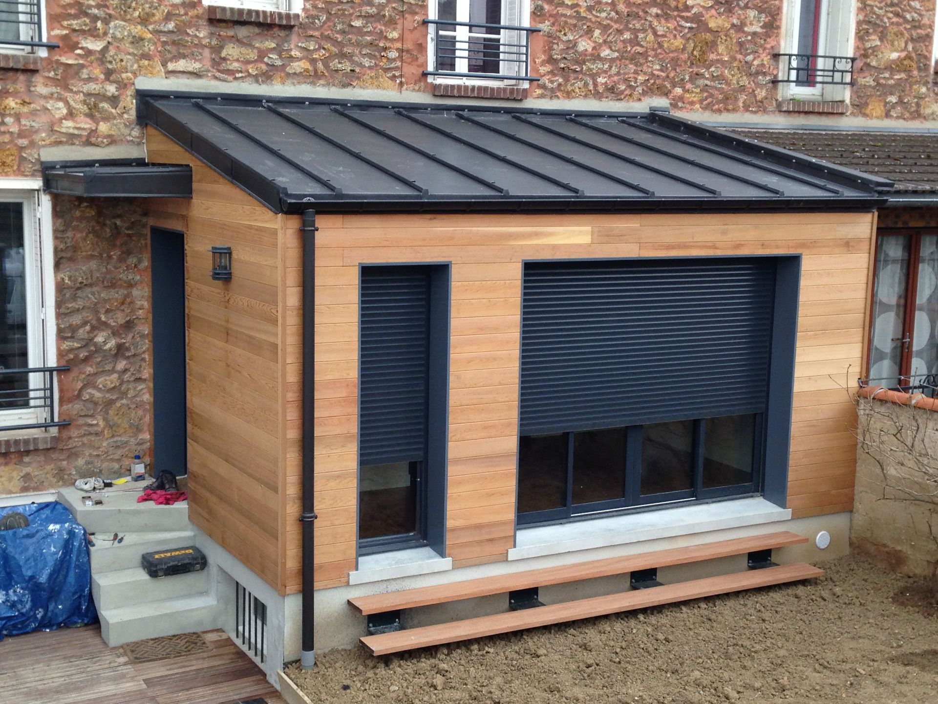 Installation de toit en zinc