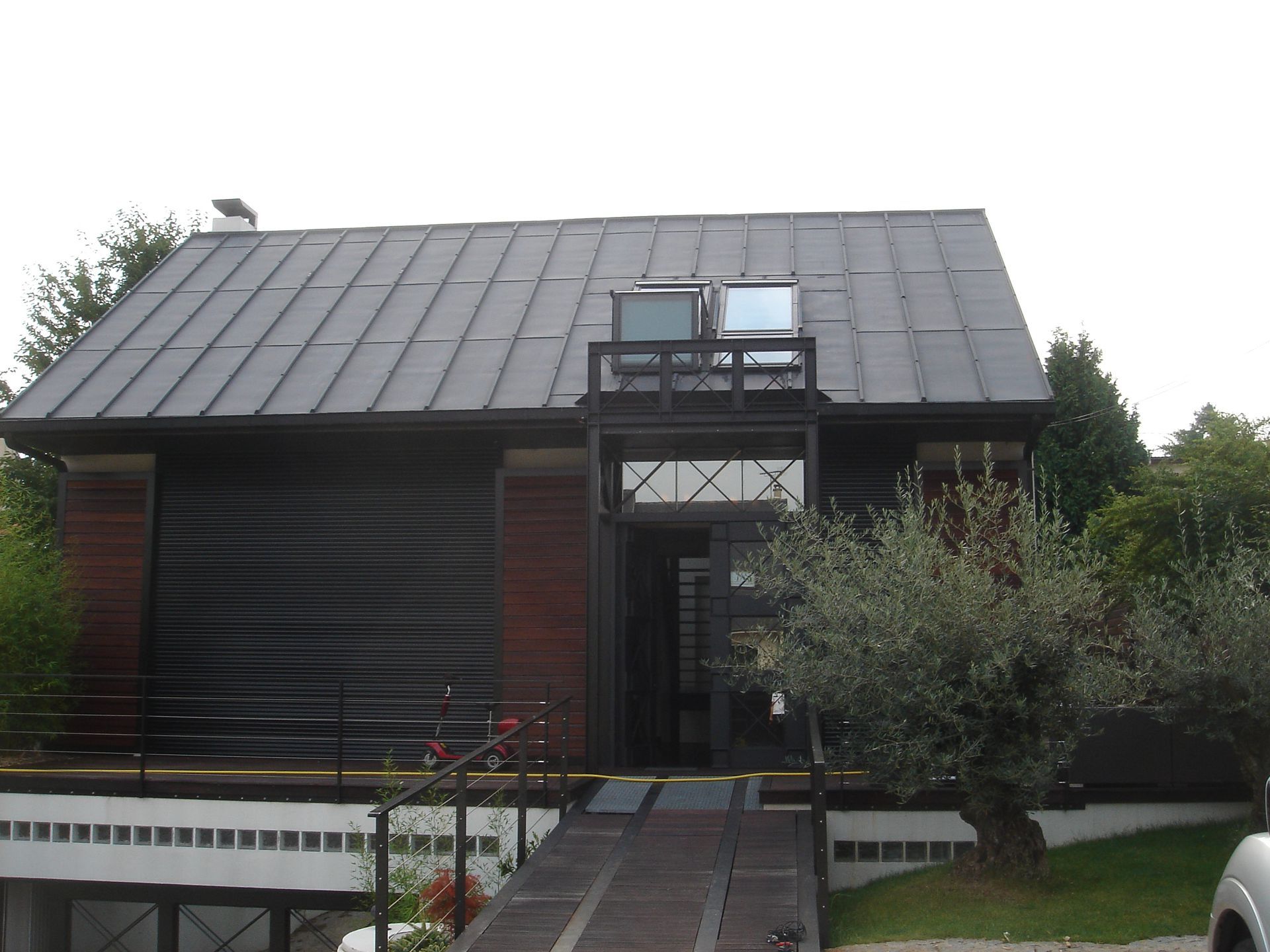 Pose de fenêtre de toit