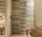 mur en faïence beige