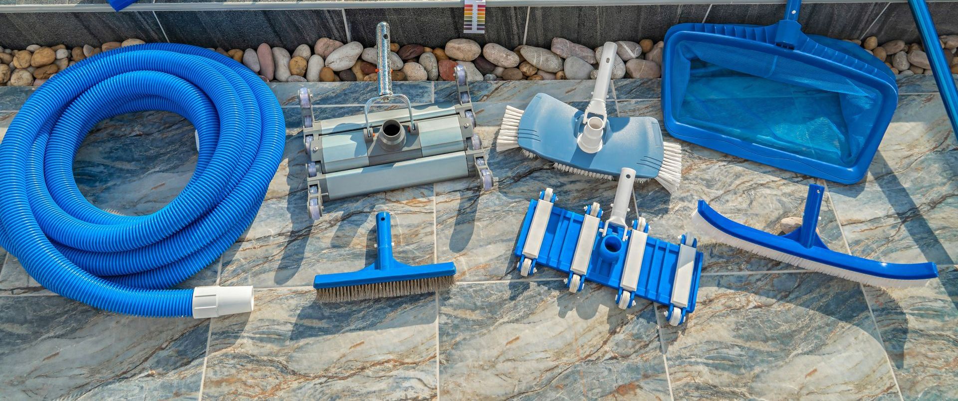Accessoires d'entretien de piscine
