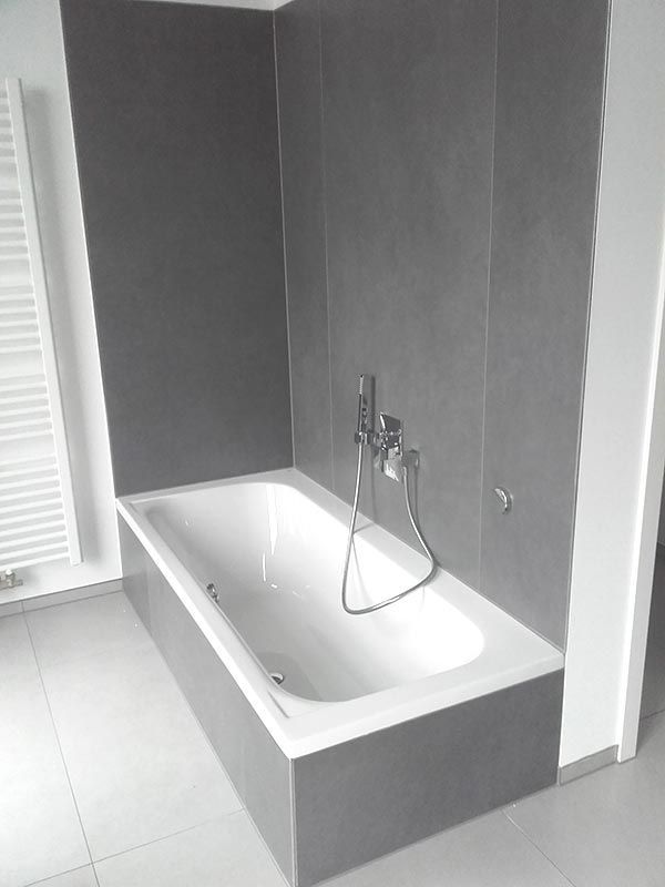 gefließte Badewanne