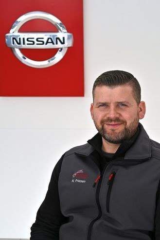 Nikolai Friesen / KFZ-Mechaniker, Fahrzeugaufbereitung