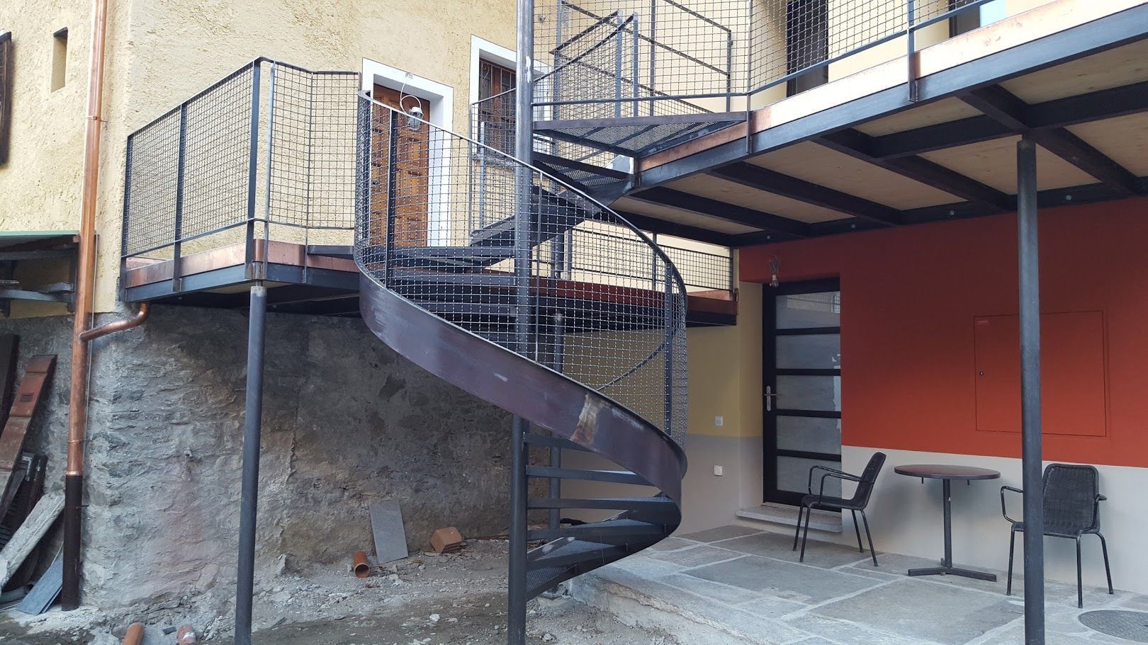 scala a chiocciola - Metalcostruzioni Solari Elvezio - Olivone - Blenio - Ticino