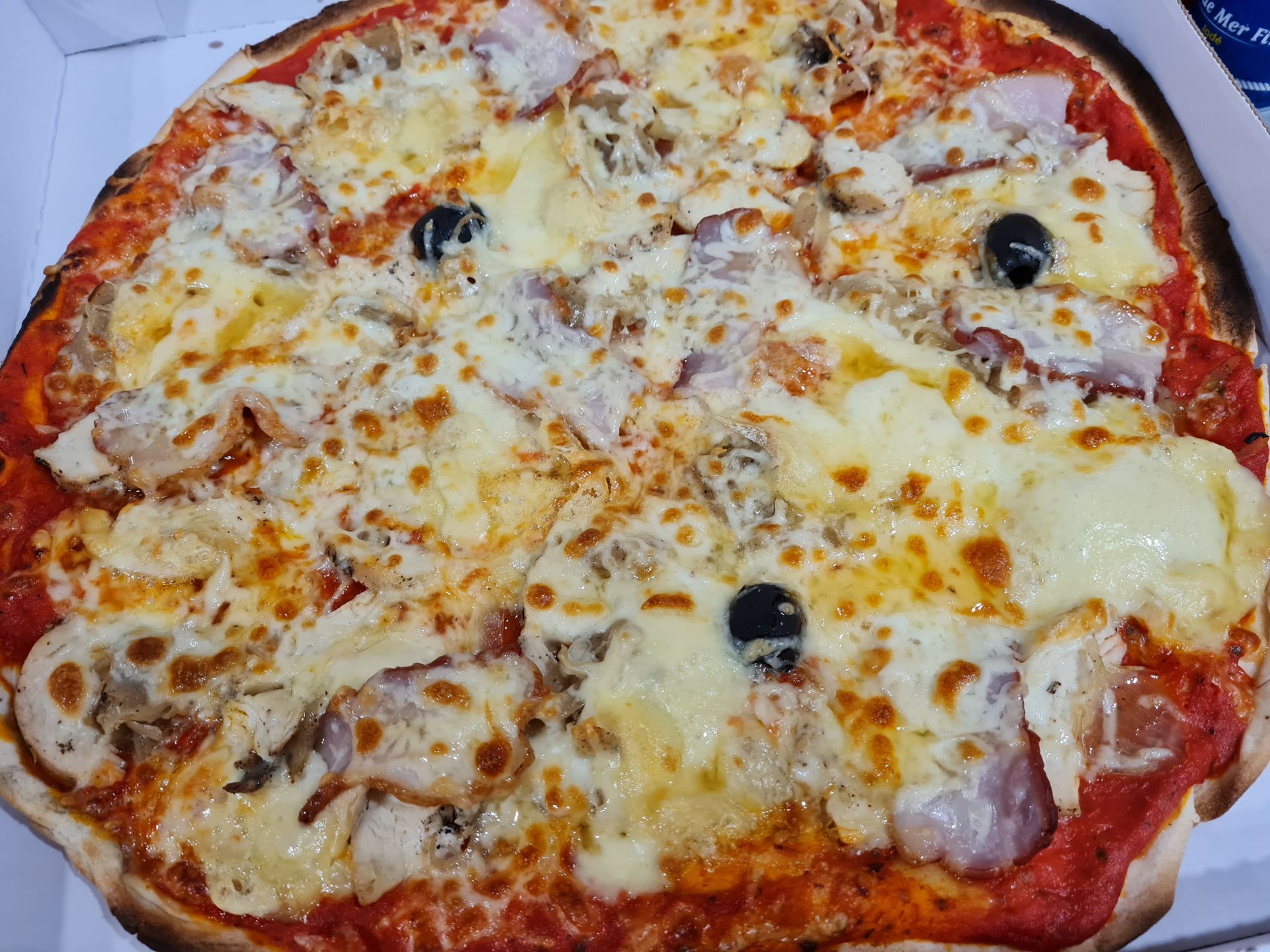 Olives jambon et tomates