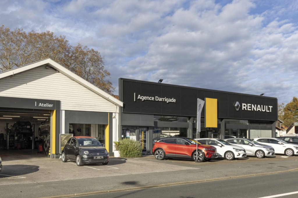 Devanture du concessionnaire