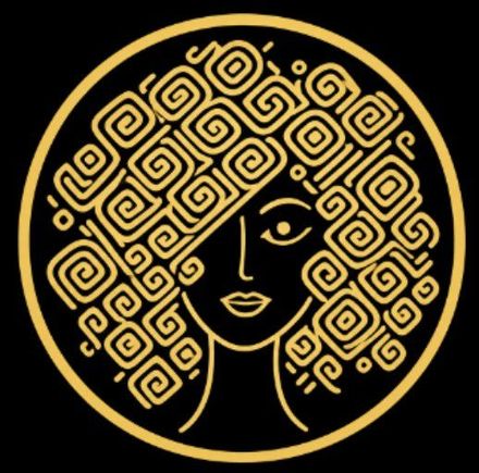 Rostro femenino abstracto dorado con cabello estampado en un emblema circular negro y dorado