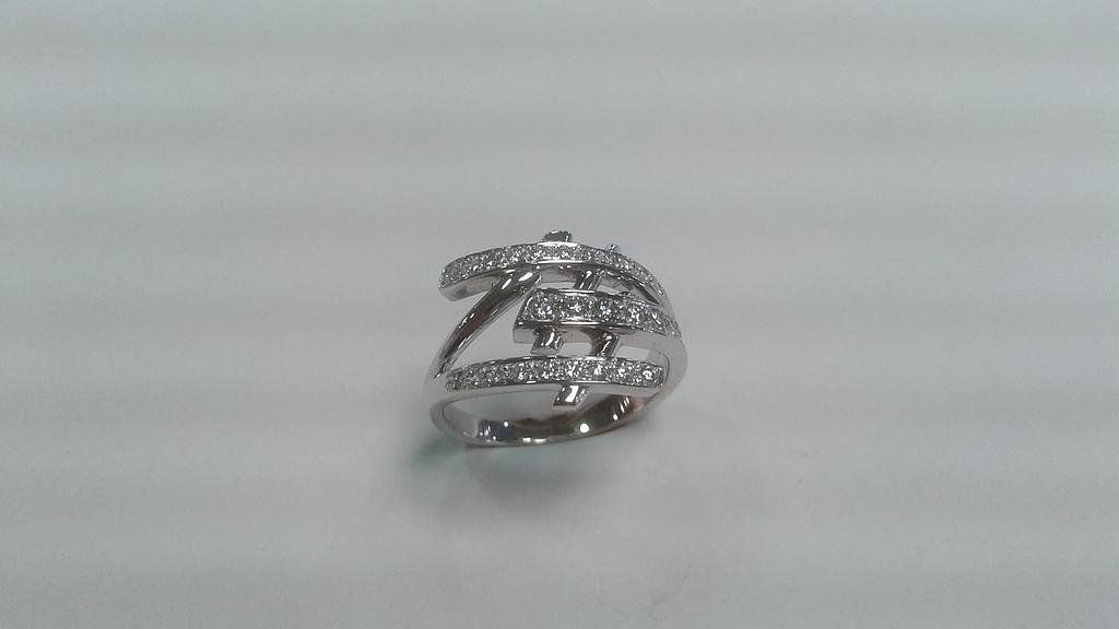 Bague sophistiquée en argent