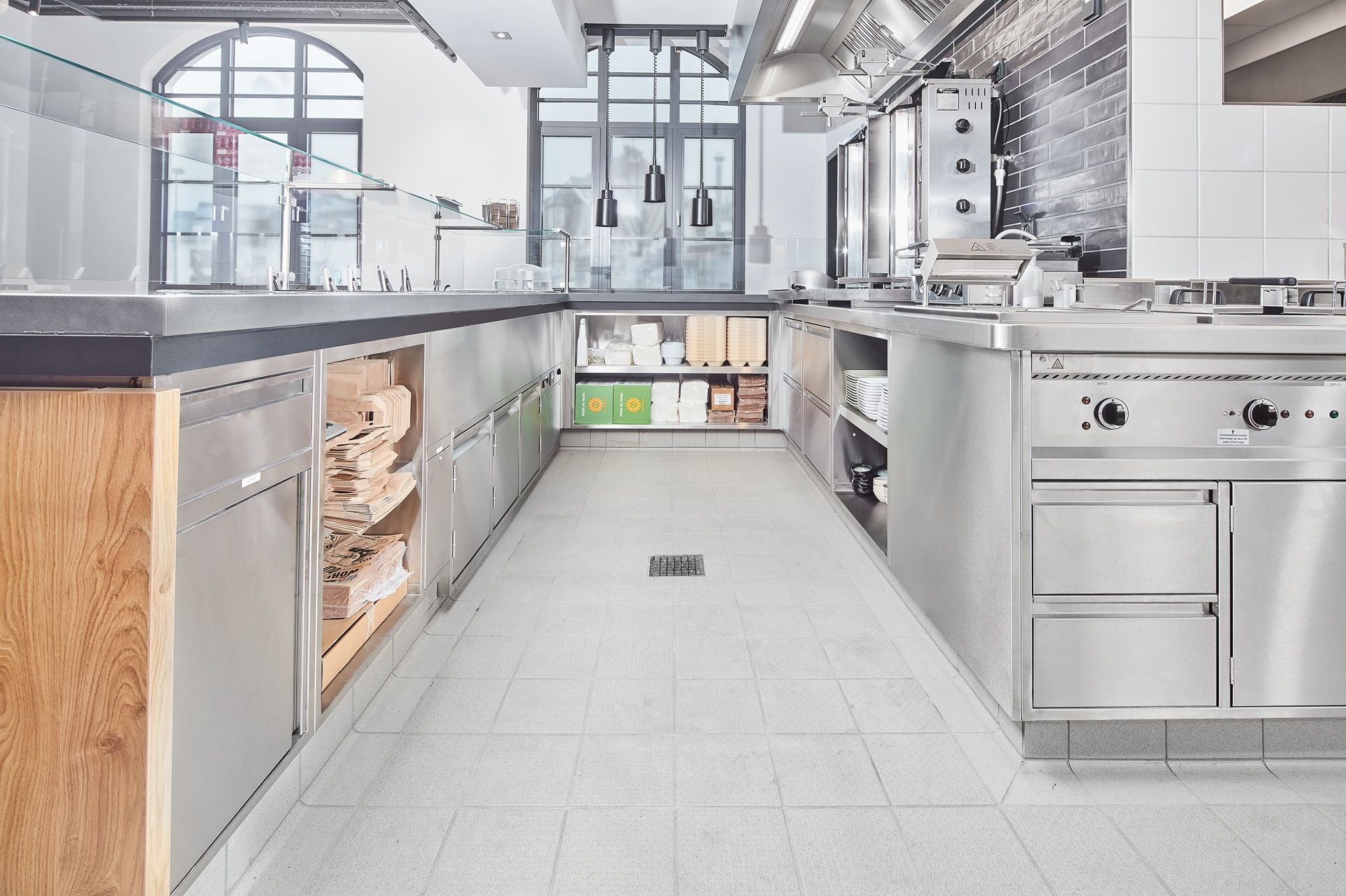 Verschiedene Geräte für Großküchen bei Köln