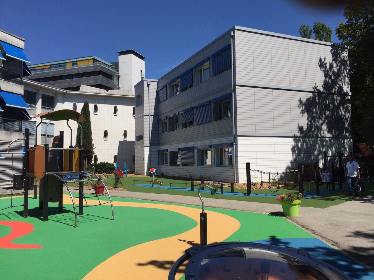 Constructions modulaires et containers en Suisse romande - Boxplay SA