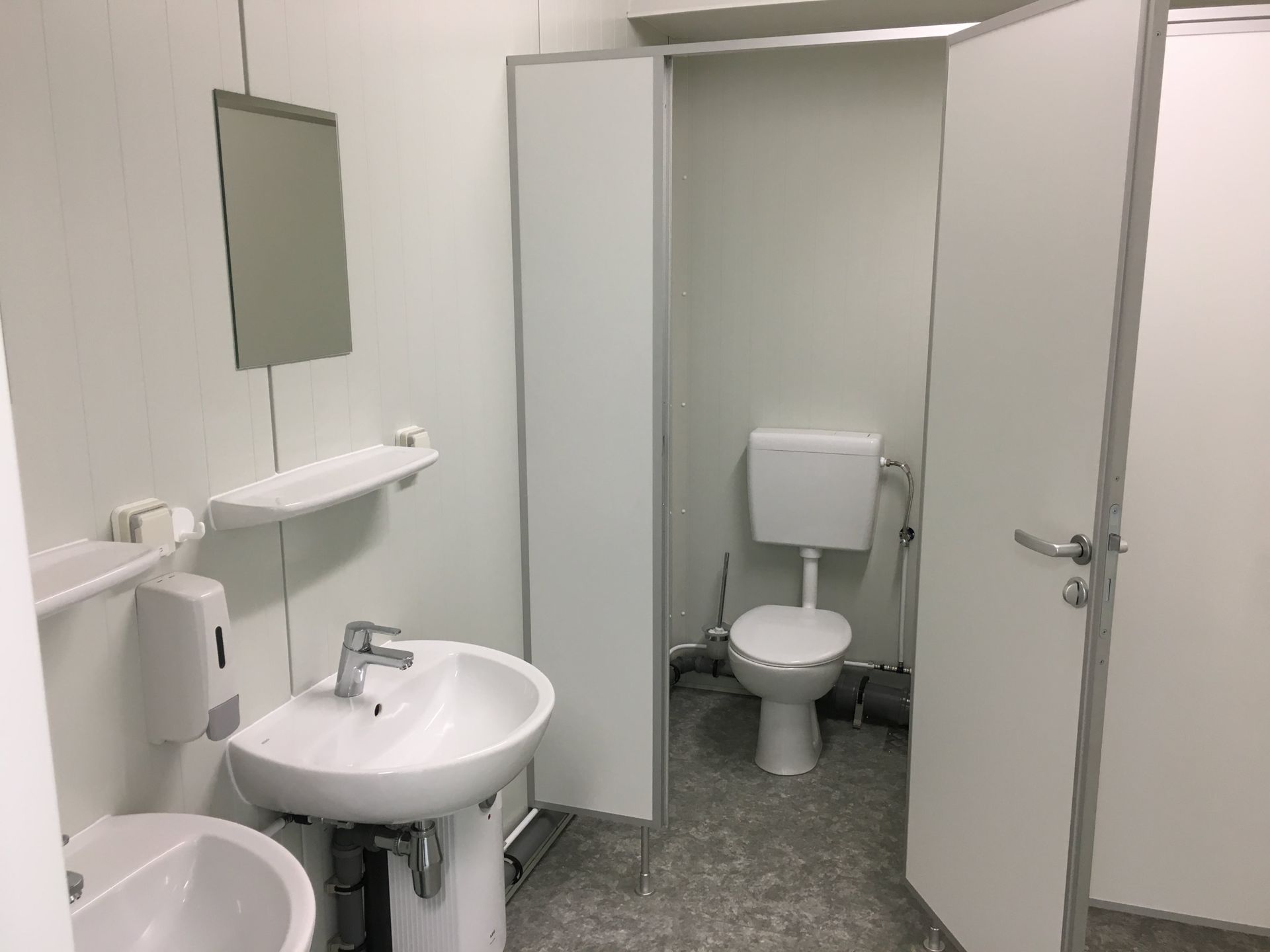 Écoles et UAPE, bâtiments provisoires en Suisse romande - Boxplay SA