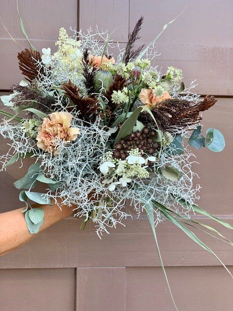 Kukkakimput - Ainanlinnan Kukka ja Hautauspalvelu Oy