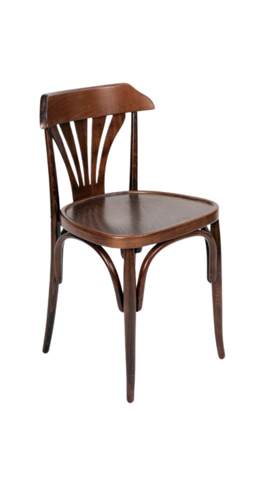 Una silla de madera con asiento y respaldo de madera sobre un fondo blanco.