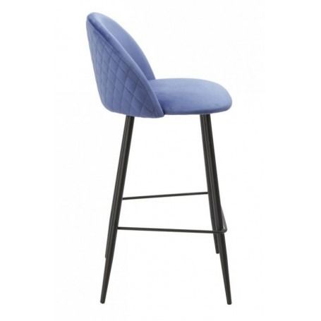 Un taburete de bar azul con patas negras sobre un fondo blanco.