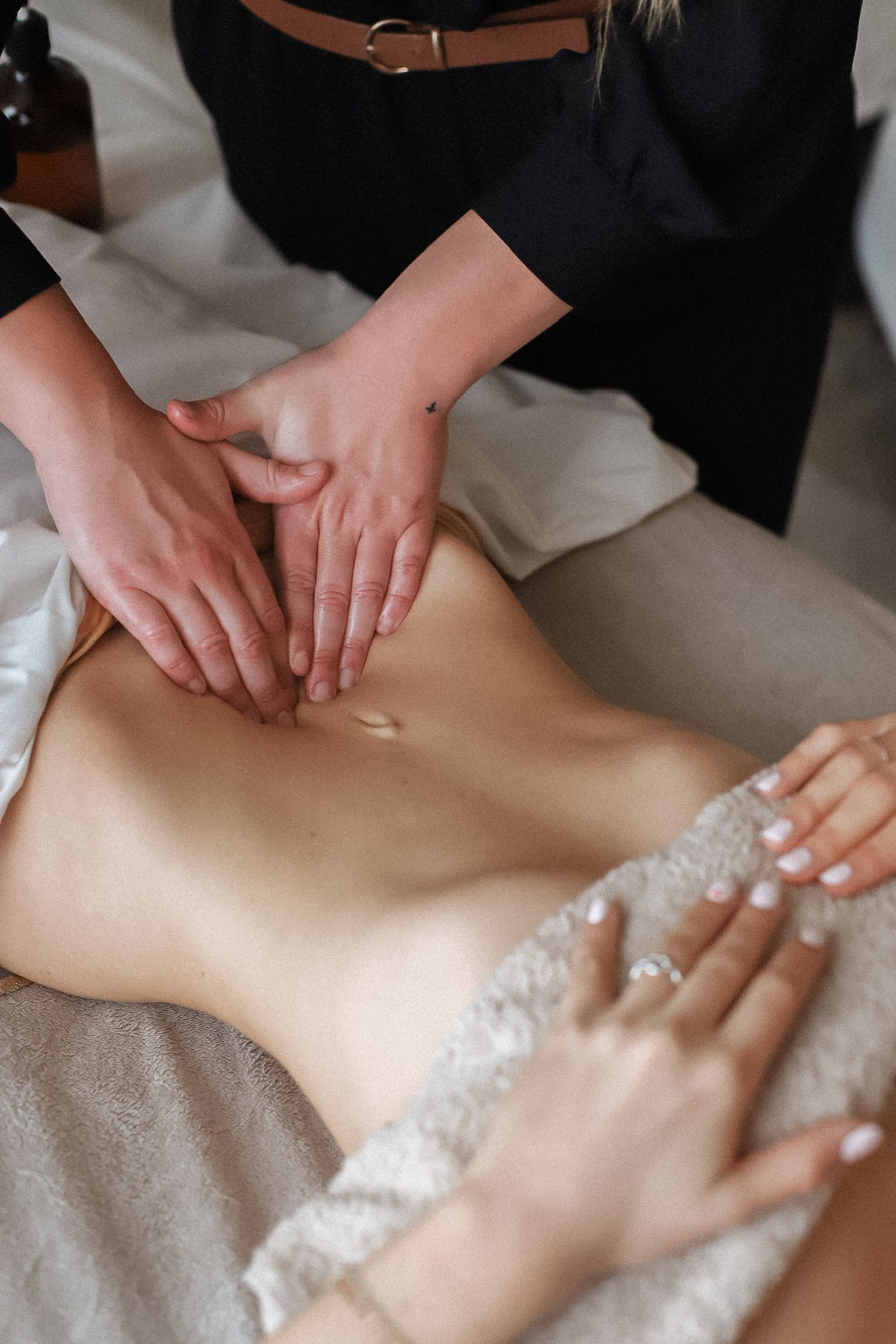 Un massage du ventre