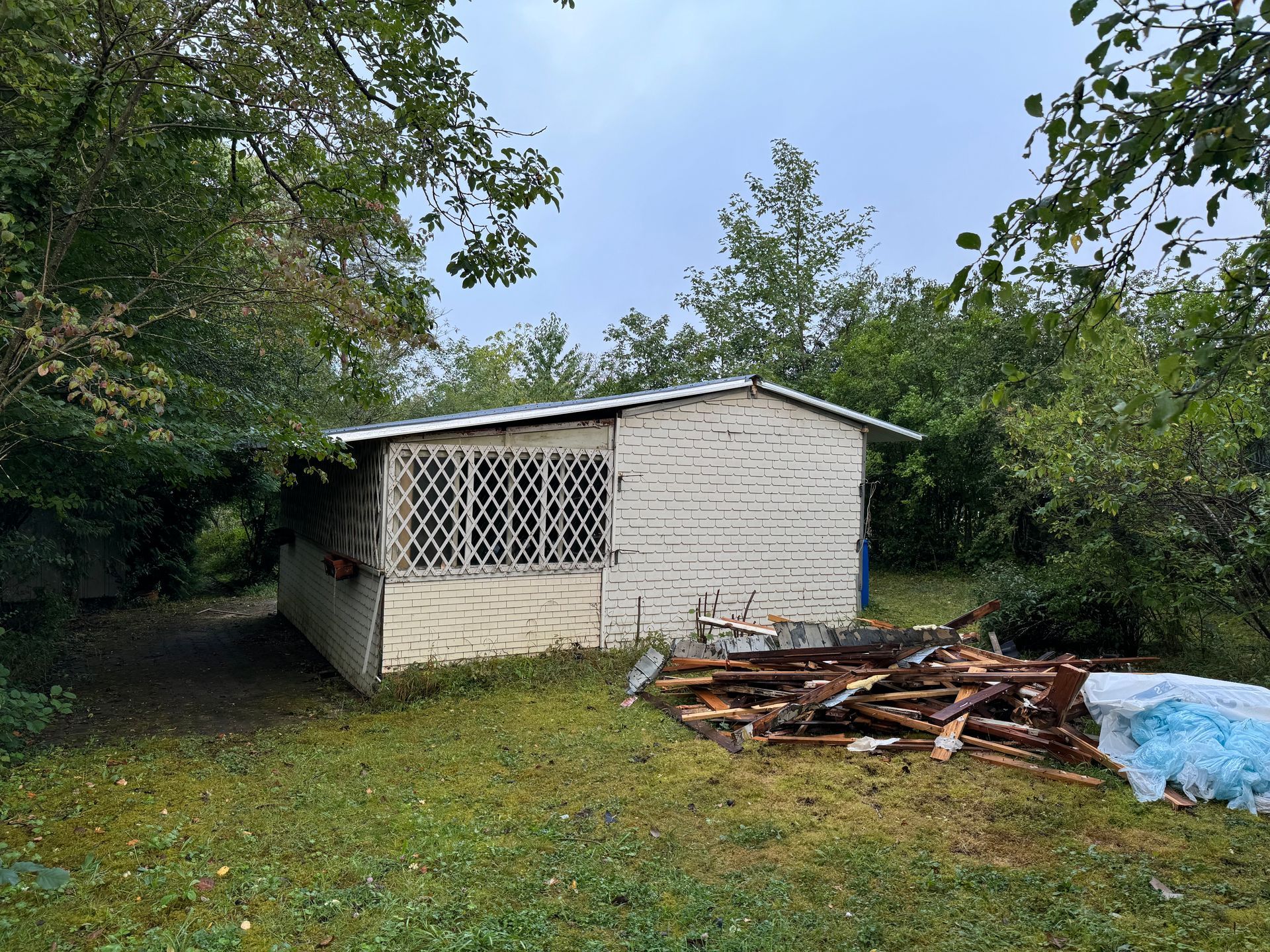 charpente et panneaux sandwich vue extérieure