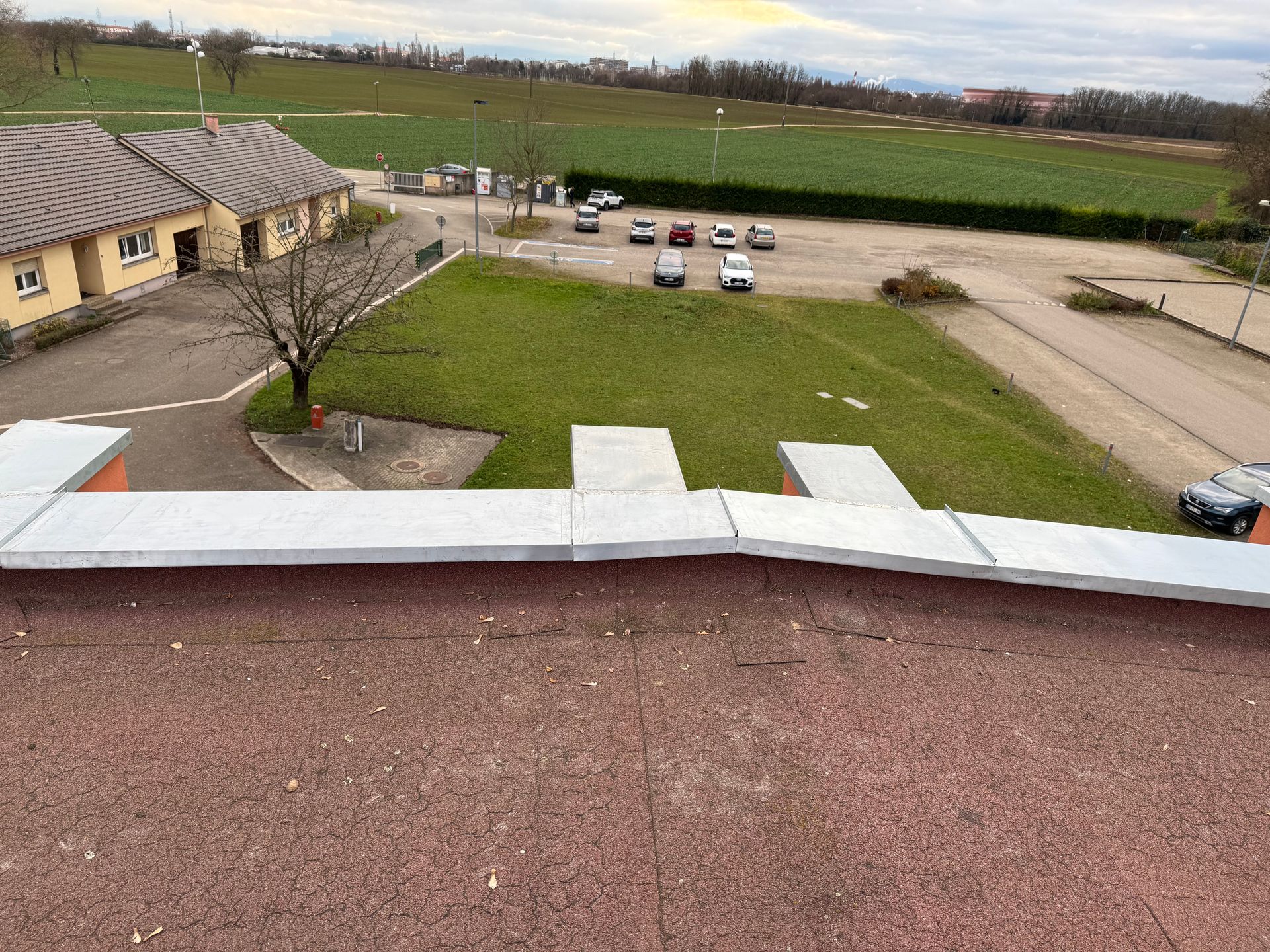 Chantier de couvertine en zinc