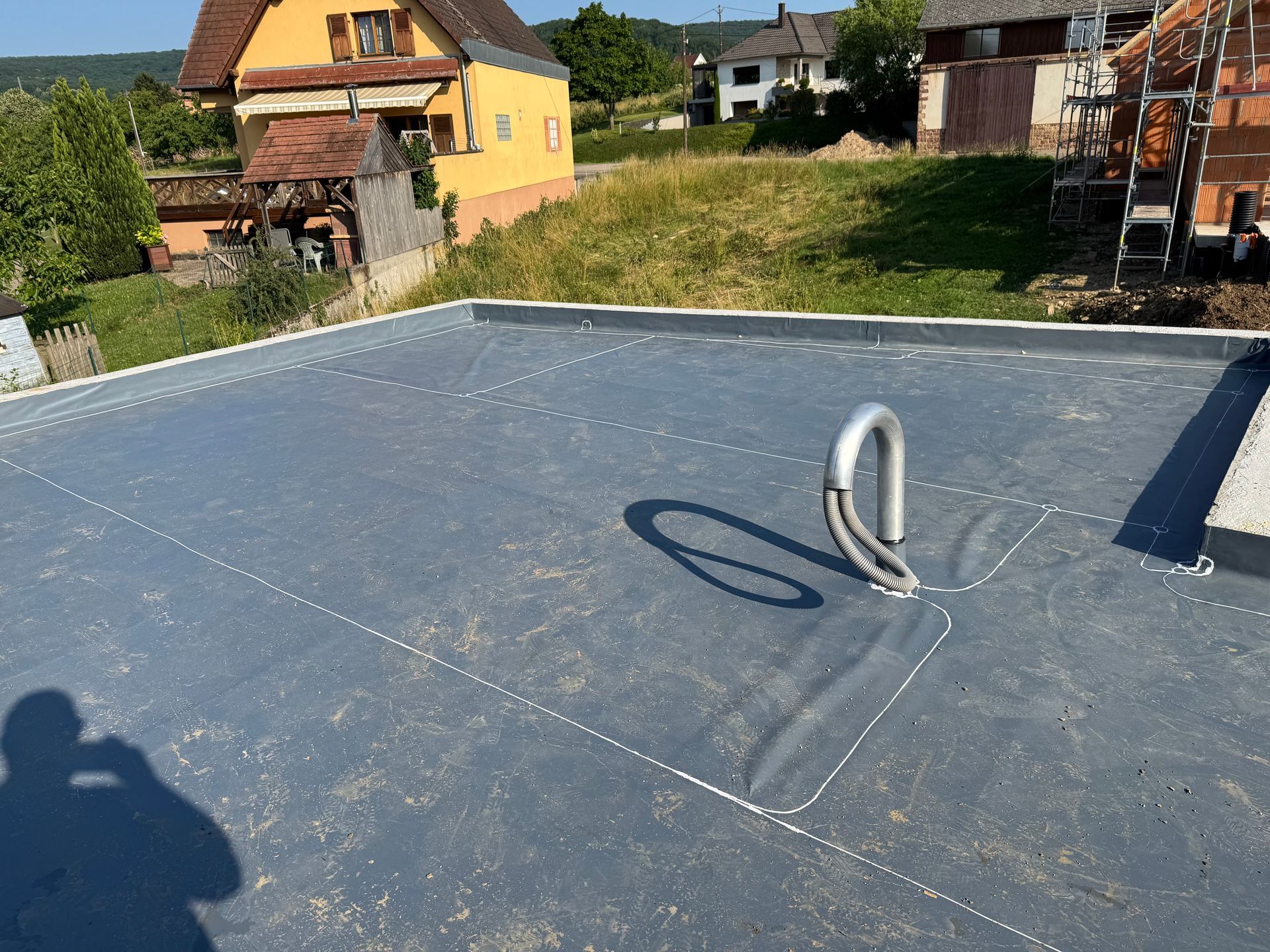 Étanchéité de toit plat  par  membrane PVC