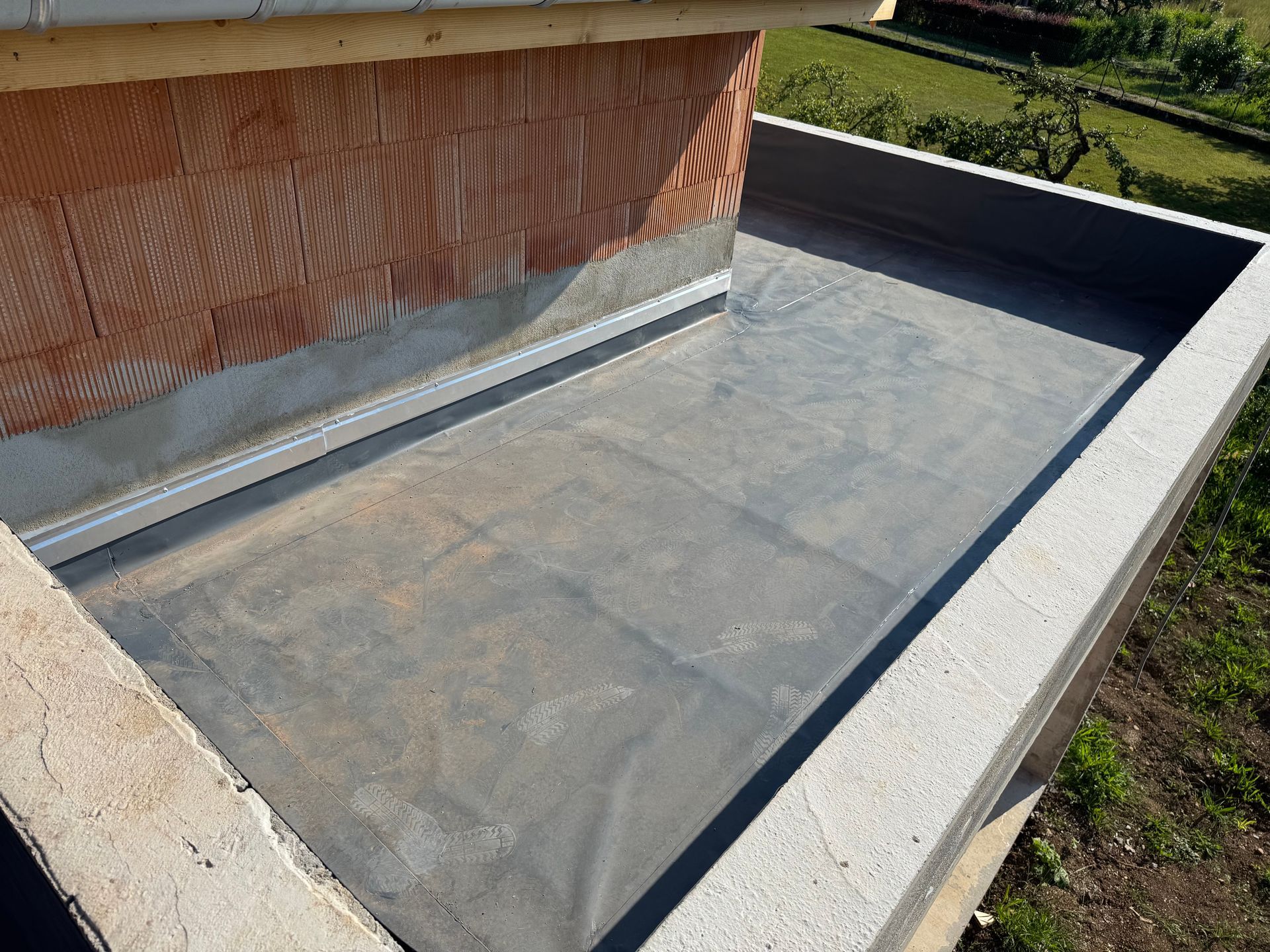 Étanchéité de toit terrasse par membrane PVC