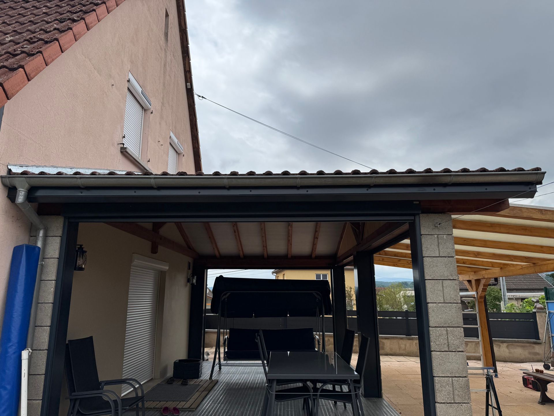 Detail sous toit après