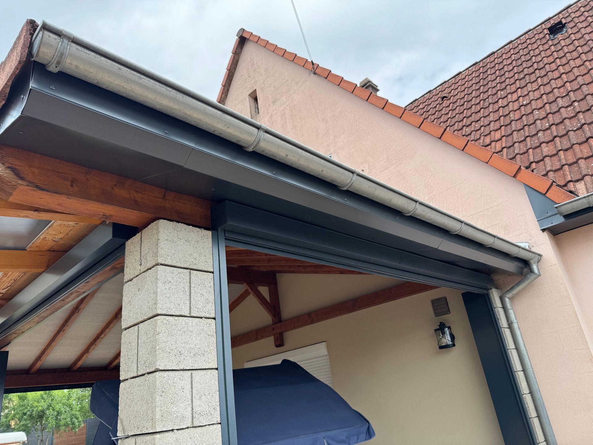 Habillage boiserie et caisson