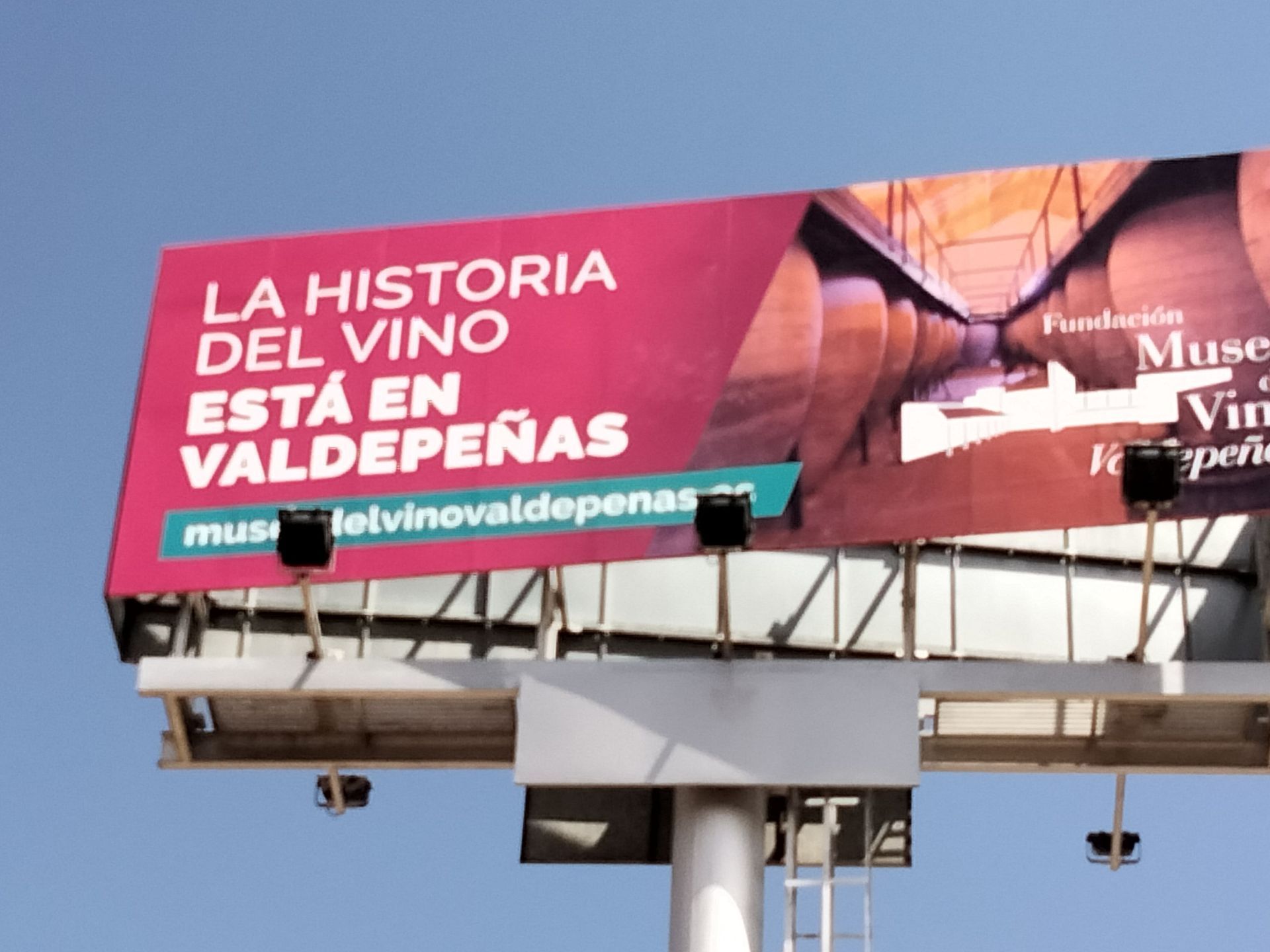 Remolque de camión negro con 