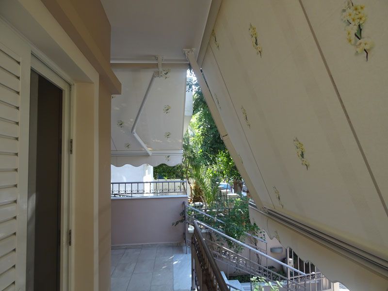 Τέντες με βραχίονες