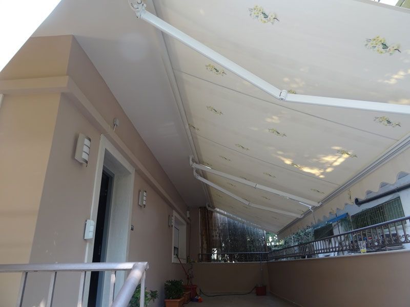 Τέντες με βραχίονες