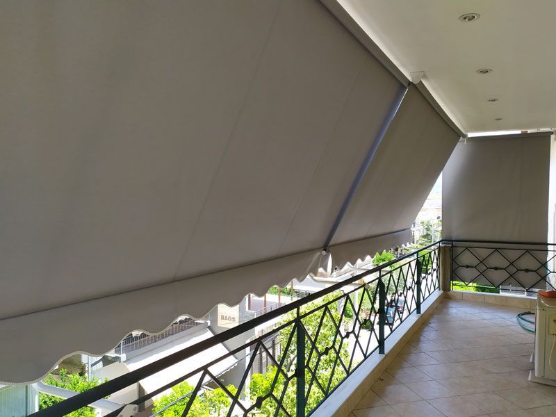 Τέντες με αντηρίδες