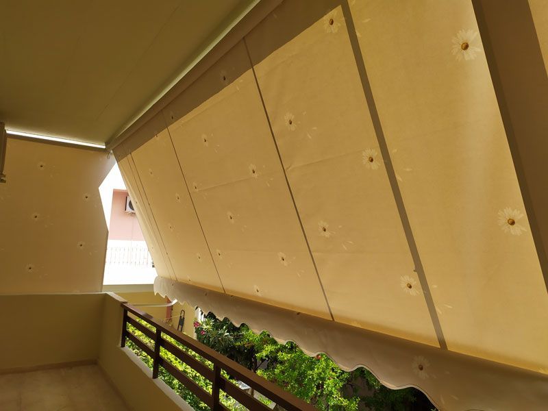 Τέντες με αντηρίδες