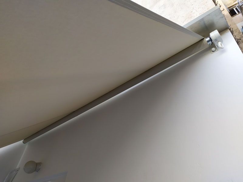 Τέντες με αντηρίδες