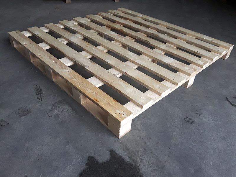 Holz Ramsteiner Holzpaletten